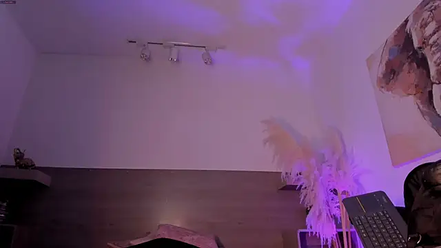 NyxShadow   online show from October 6, 3:59 am