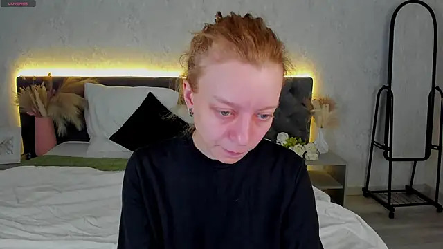 Michelle Blond online show from March 12, 9:26 am