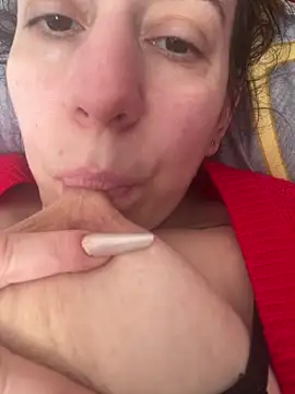 Renattasweetboobs online show from March 13, 2:01 pm