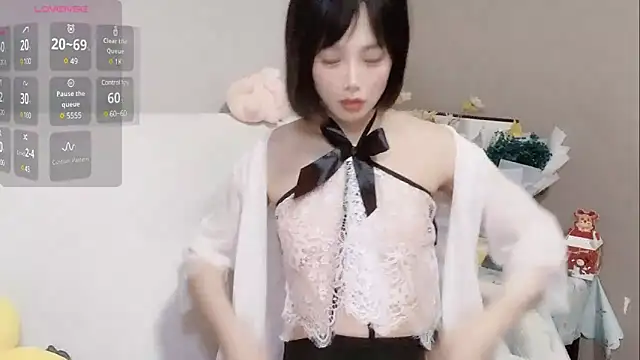 LaoSHI-999 online show from February 18, 12:04 am
