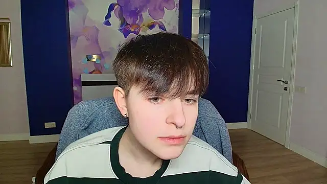 EmiliaYours online show from December 30, 4:29 pm