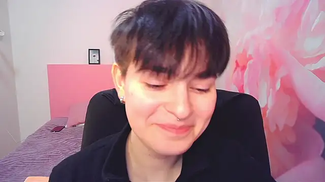 EmiliaYours online show from December 31, 4:25 pm