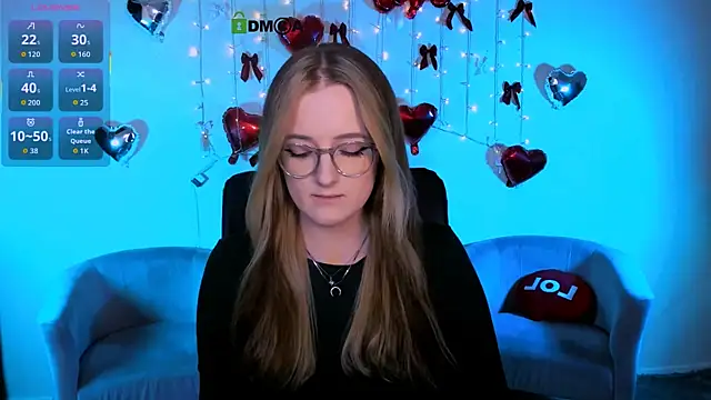 Snapshot of luna_berryy chatting on February 27, 7:58 pm luna berryy online show from February 27, 7:58 pm