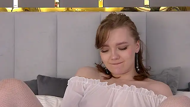 Snapshot of JennyPortman chatting on March 11, 9:45 am JennyPortman online show from March 11, 9:45 am