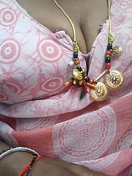 Snapshot of sweety_telugupilla chatting on February 8, 12:41 pm sweety telugupilla online show from February 8, 12:41 pm