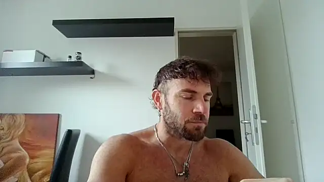 alpha-hunk online show from September 24, 1:47 pm