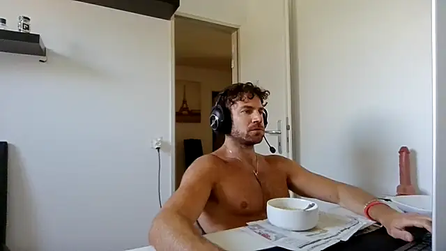 alpha-hunk online show from May 8, 10:31 am