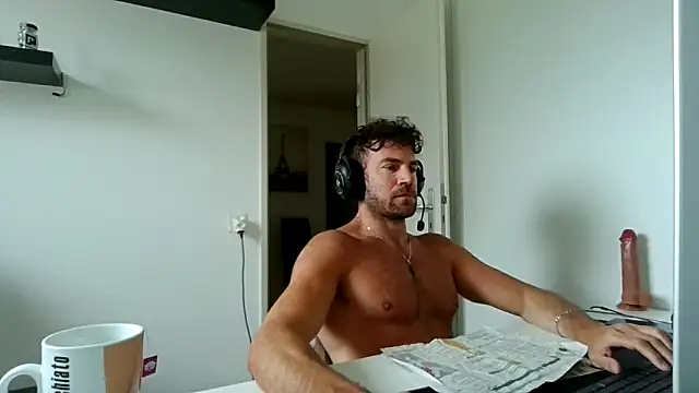 alpha-hunk online show from May 10, 9:25 am
