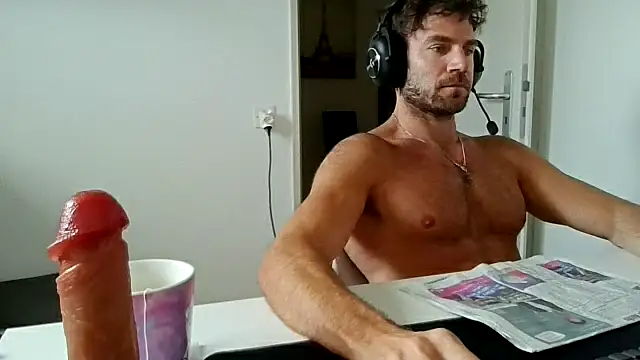 alpha-hunk online show from May 12, 8:55 am