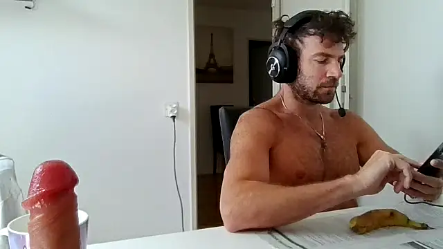 alpha-hunk online show from May 16, 8:22 am