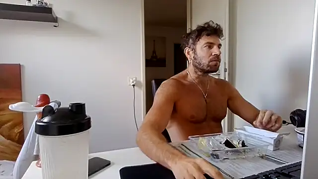 alpha-hunk online show from May 17, 10:00 am