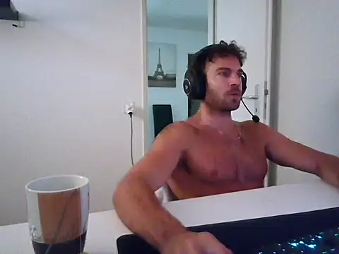 alpha-hunk online show from June 28, 8:53 am