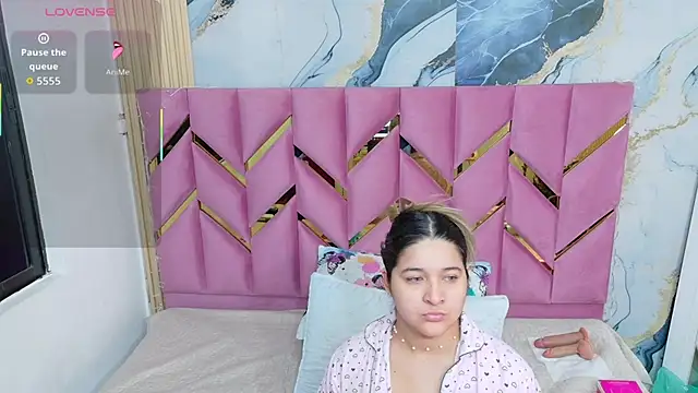 collegepawglovedaddy online show from November 2, 1:02 pm