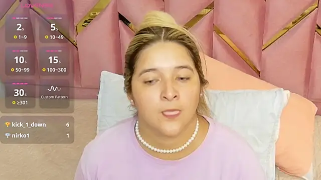 Snapshot of collegepawglovedaddy chatting on November 23, 8:08 pm collegepawglovedaddy online show from November 23, 8:08 pm