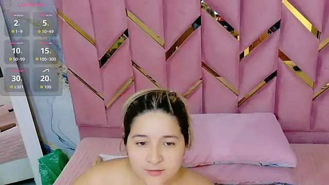 Snapshot of collegepawglovedaddy chatting on February 23, 7:55 pm collegepawglovedaddy online show from February 23, 7:55 pm