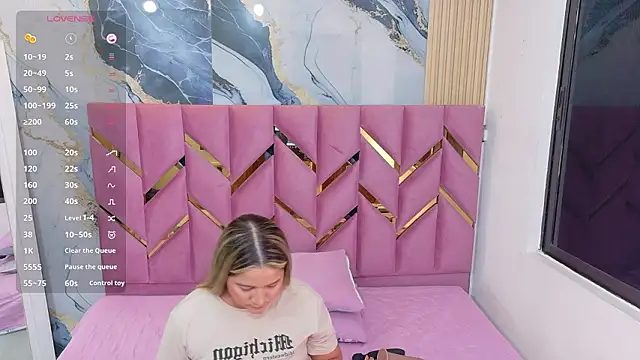 Snapshot of collegepawglovedaddy chatting on March 11, 7:53 pm collegepawglovedaddy online show from March 11, 7:53 pm