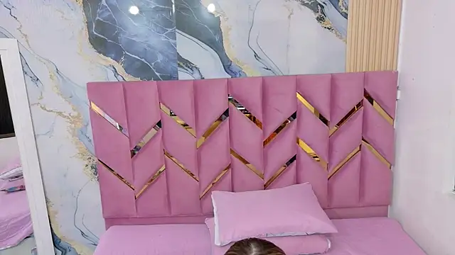 Snapshot of collegepawglovedaddy chatting on March 26, 8:25 pm collegepawglovedaddy online show from March 26, 8:25 pm