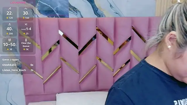 Snapshot of collegepawglovedaddy chatting on April 1, 8:04 am collegepawglovedaddy online show from April 1, 8:04 am