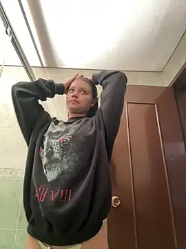 Kyna euphoria online show from January 12, 2:41 pm