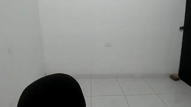 estefania224 online show from May 9, 2:28 am