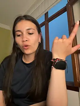 Snapshot of aurora_divine chatting on September 19, 10:54 pm aurora divine online show from September 19, 10:54 pm