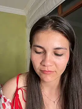 Snapshot of aurora_divine chatting on September 21, 11:50 pm aurora divine online show from September 21, 11:50 pm