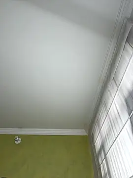 aurora divine online show from November 22, 1:10 pm