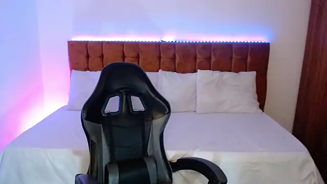 alexiaaross online show from September 19, 9:22 am