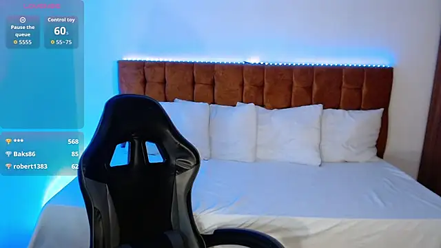 alexiaaross online show from October 26, 7:14 am