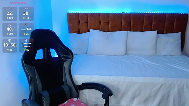 alexiaaross online show from November 20, 7:46 pm