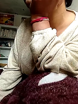 ruhi2003 online show from December 2, 4:20 am