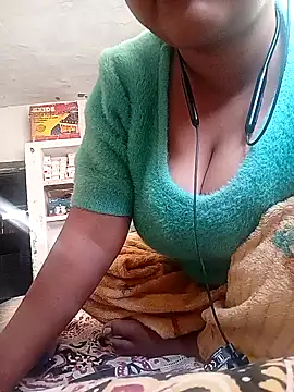 ruhi2003 online show from December 15, 11:12 am