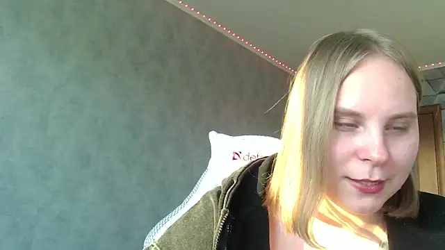 Snapshot of Thalia__Star chatting on February 8, 2:16 pm Thalia Star online show from February 8, 2:16 pm