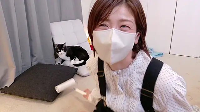 Snapshot of Risa_06 chatting on May 1, 1:26 pm Risa 06 online show from May 1, 1:26 pm