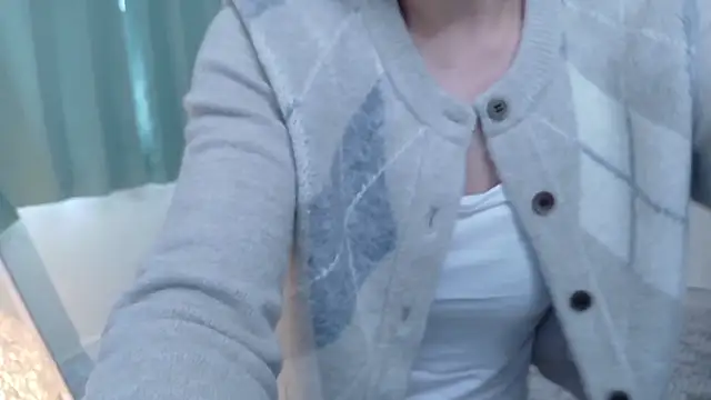 Snapshot of Risa_06 chatting on May 5, 9:56 pm Risa 06 online show from May 5, 9:56 pm