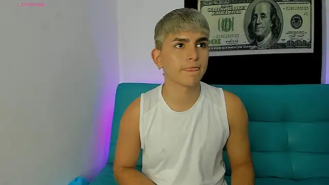 Lyam ap online show from October 8, 9:18 am