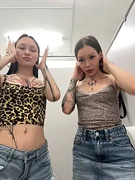 Snapshot of babydolll chatting on July 3, 9:37 am babydolll online show from July 3, 9:37 am