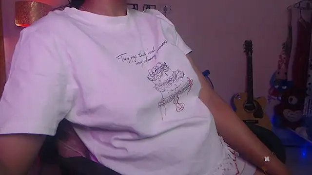 Snapshot of Zonayesha chatting on March 23, 7:34 am Zonayesha online show from March 23, 7:34 am