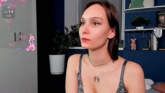 BlytheBlakeway online show from March 7, 3:40 am