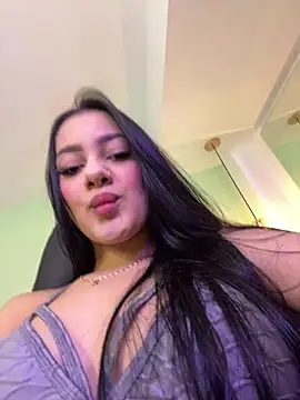 Snapshot of mallie_quinn chatting on December 28, 1:38 pm mallie quinn online show from December 28, 1:38 pm