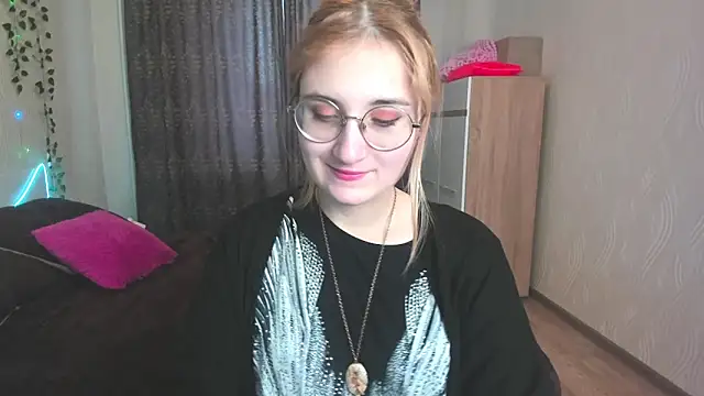 Snapshot of Miss_Elsa_ chatting on January 13, 3:23 am Miss Elsa online show from January 13, 3:23 am