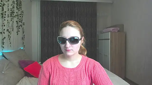 Snapshot of Miss_Elsa_ chatting on February 6, 1:49 am Miss Elsa online show from February 6, 1:49 am