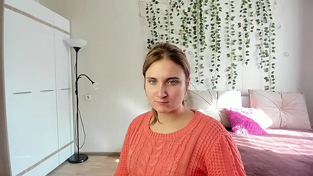 Snapshot of Miss_Elsa_ chatting on September 23, 4:37 am Miss Elsa online show from September 23, 4:37 am