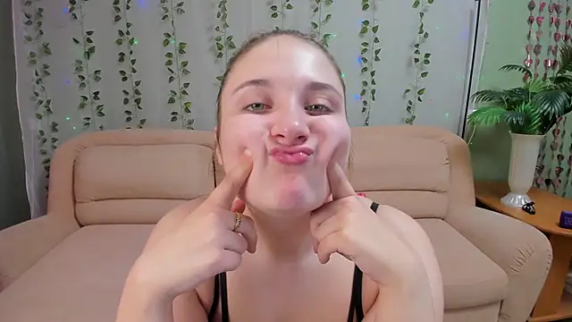 Miss Elsa  online show from April 27, 3:37 am