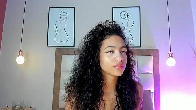 Snapshot of AntonellaHall_ chatting on December 15, 12:31 pm AntonellaHall online show from December 15, 12:31 pm