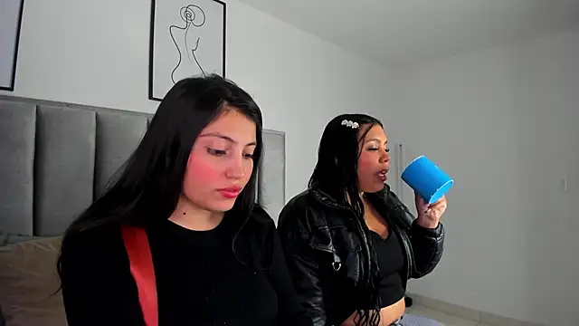 Snapshot of Laiia_Page chatting on December 5, 12:47 pm Laiia Page online show from December 5, 12:47 pm