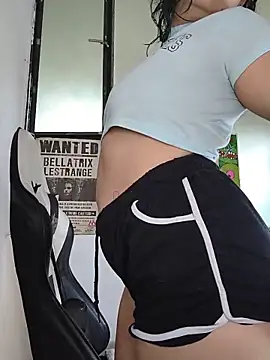 gigiqueen 18 online show from May 22, 1:06 pm