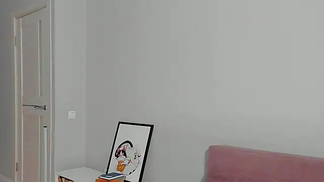 Snapshot of EllaSky_xoxo chatting on December 14, 3:07 am EllaSky xoxo online show from December 14, 3:07 am