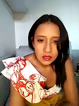 cami victoria online show from December 12, 7:15 pm