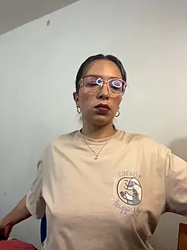 Snapshot of WilliamsKaily_ chatting on January 4, 12:16 pm WilliamsKaily online show from January 4, 12:16 pm